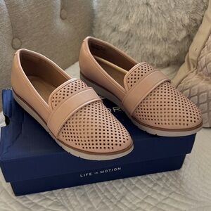 Rockport Women's Blush Perforated Loafers